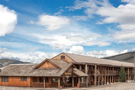 Mountain village resort stanley idaho - mountain village resort An excellent stop before any Sawtooth Wilderness escape – our Lodge, Restaurant, Bar/Saloon, Mercantile, and Full Automotive Service Station are sure to have everything you need for a fun Sawtooth Mountain …